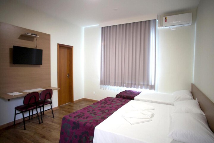 Room 13 of 35