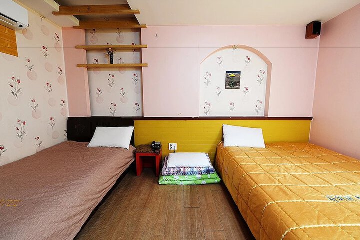 Room 14 of 31