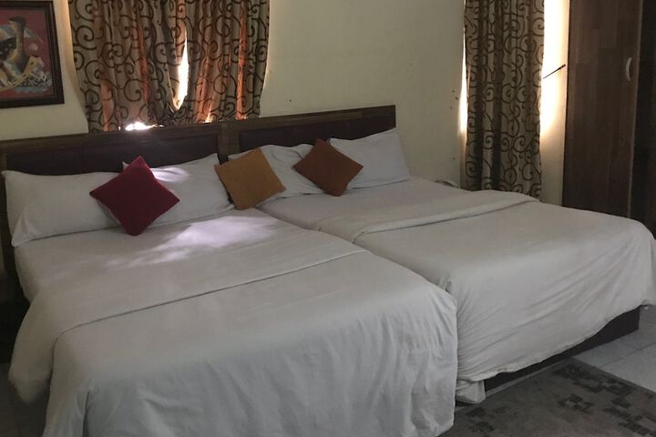 Room 7 of 30