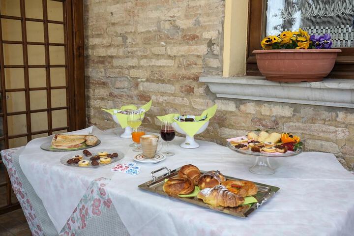Dining Photos