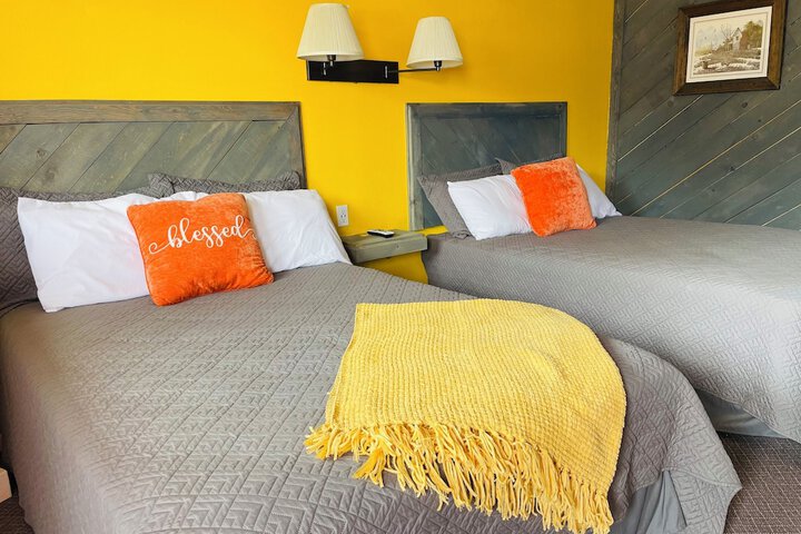Room 3 of 18