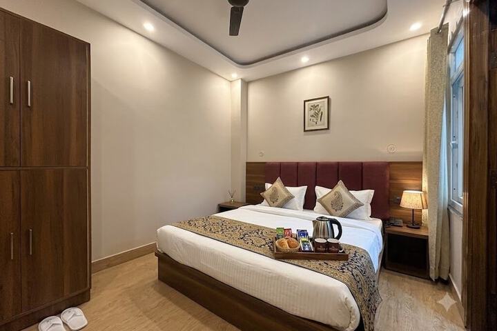 Room 7 of 25