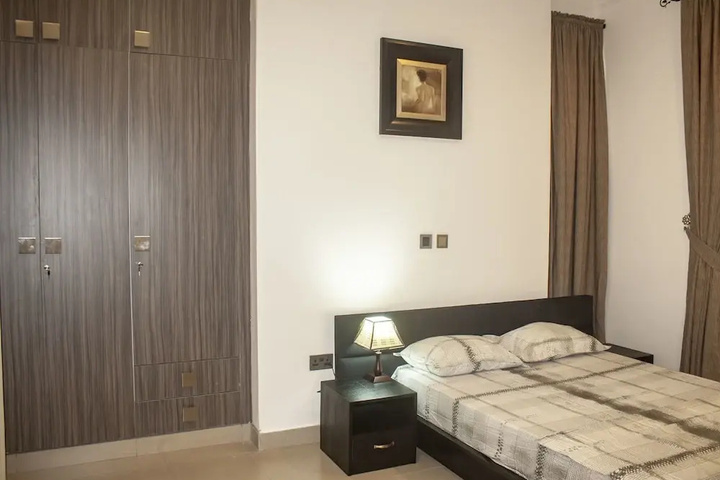 Room 5 of 22