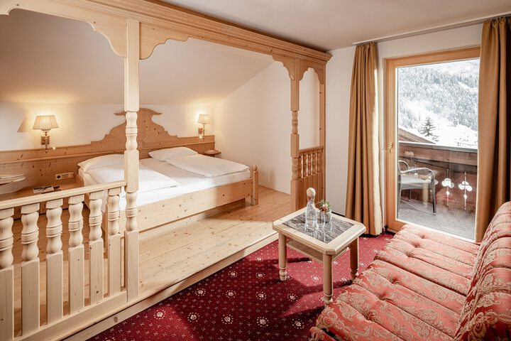 Room 20 of 93