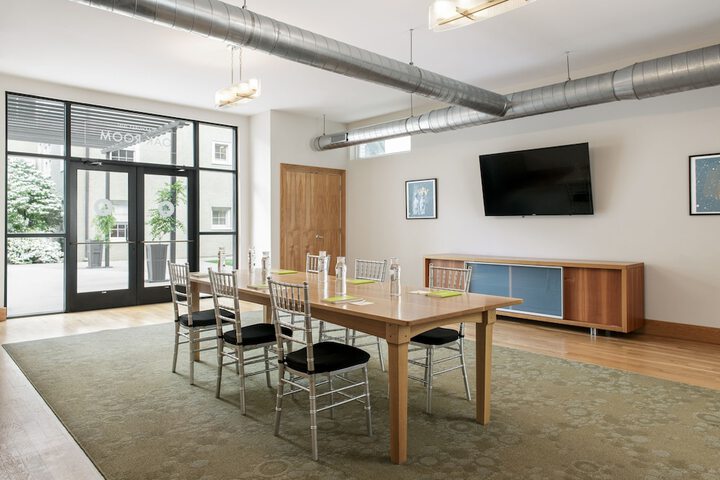 Meeting facility