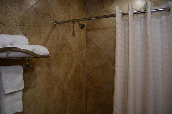 Room 24 of 30