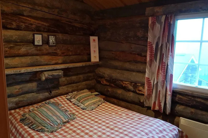 Room 5 of 15