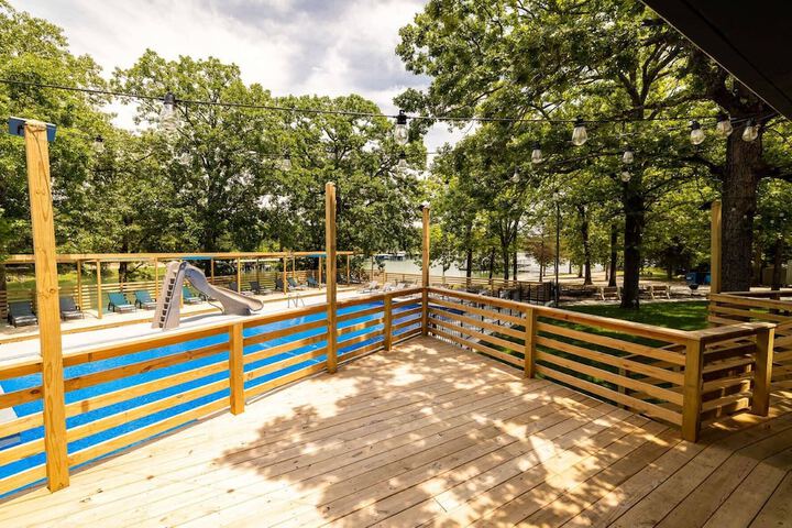 Terrace/Patio 8 of 37