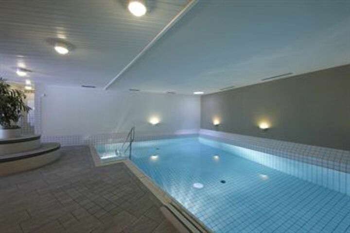 Pool 35 of 45