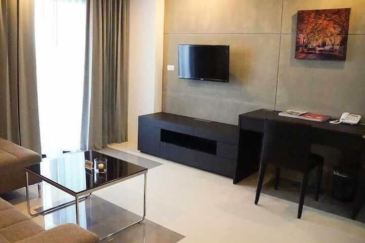 Room 37 of 65