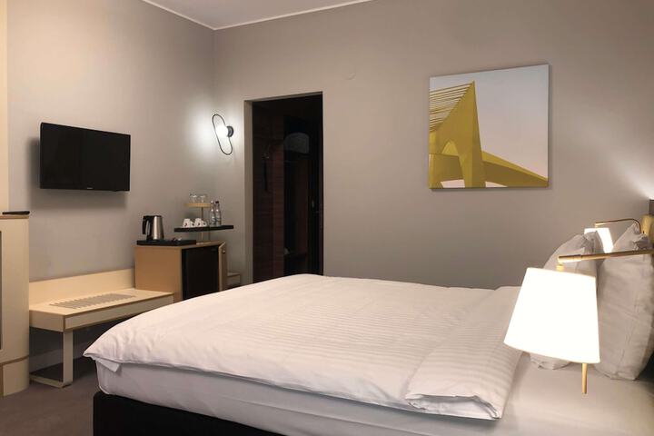Room 12 of 119
