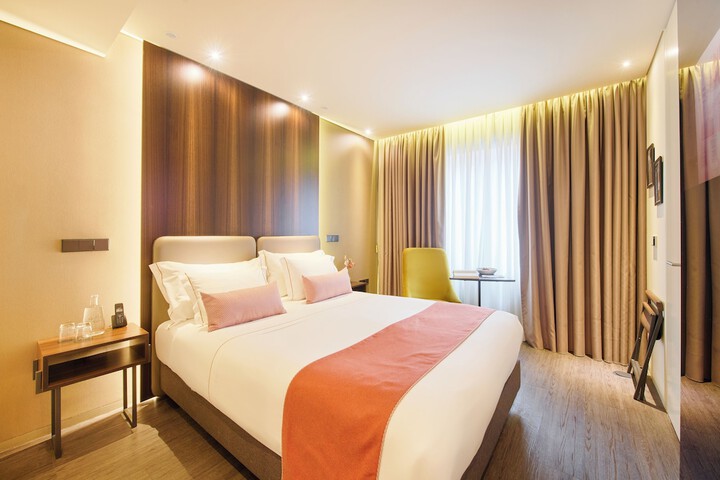Room 15 of 52