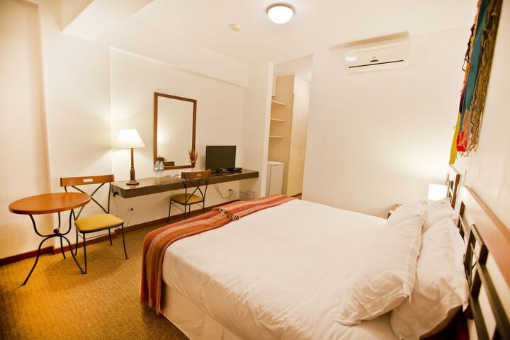 Room 25 of 79