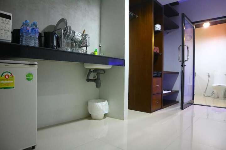 Room 21 of 29