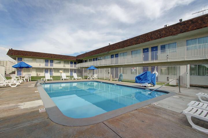 Hotel with Pool