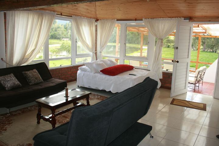 Room 2 of 43