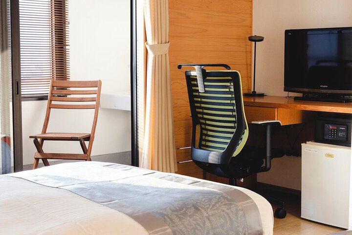 Room 4 of 29