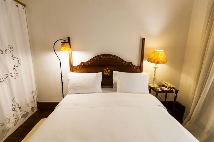 Room 12 of 96