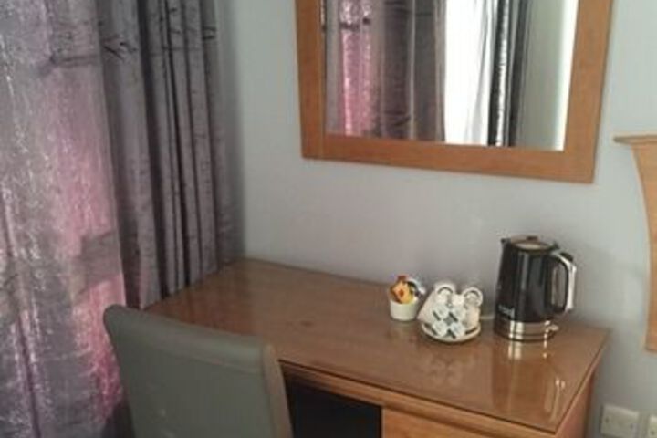 Room 12 of 13