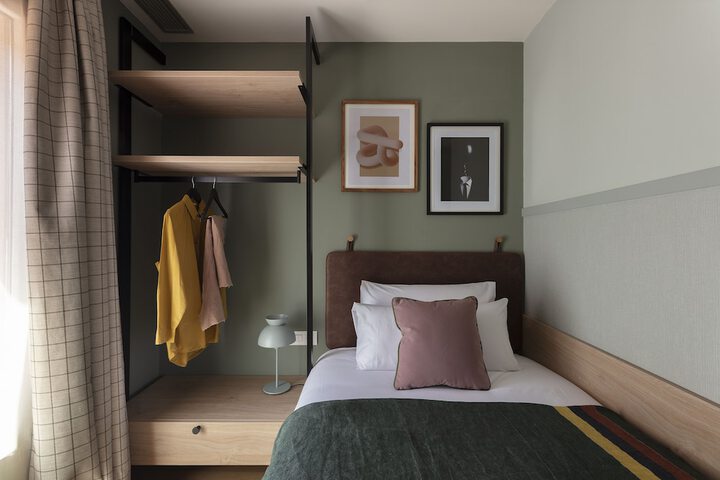 Room 3 of 26