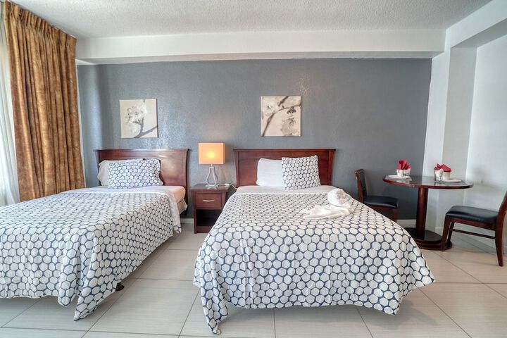 Room 27 of 244