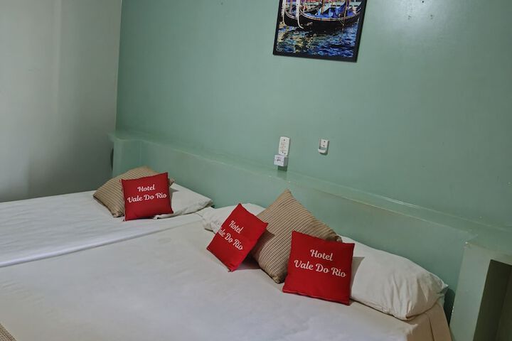Room 4 of 37