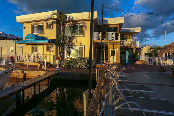 Dock