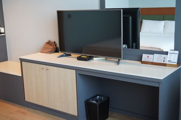 Room 6 of 21