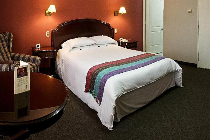 Room 3 of 4
