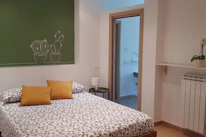 Room 3 of 42