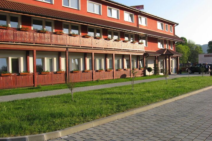 Hotel 10 of 52