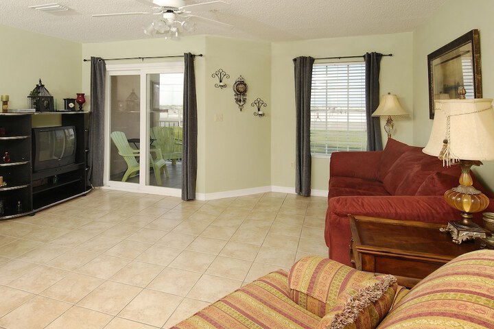 Room 8 of 23