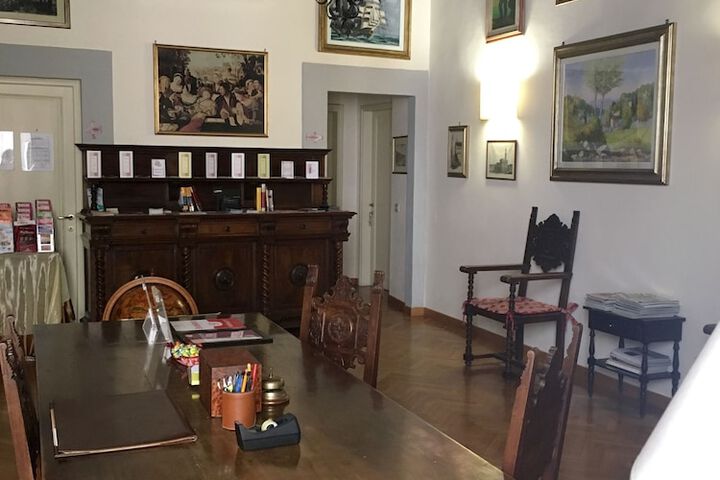 Entrance & Lobby