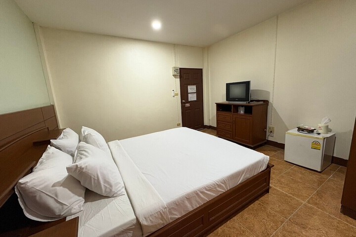 Room 13 of 67