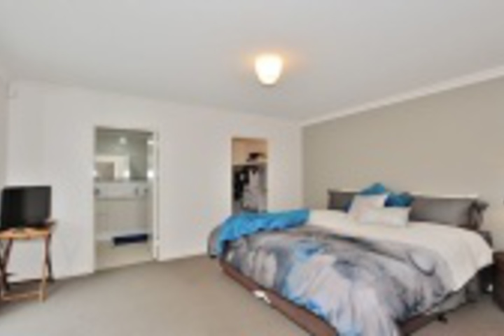 Room 42 of 156
