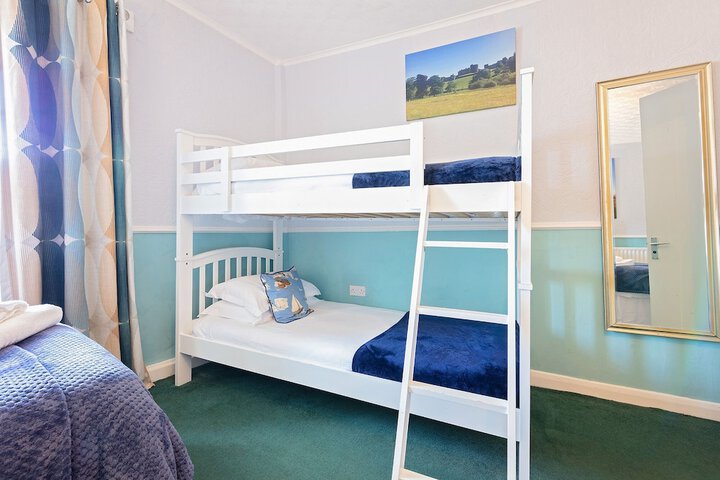 Room 26 of 43