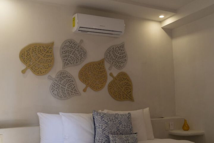 Room 15 of 89