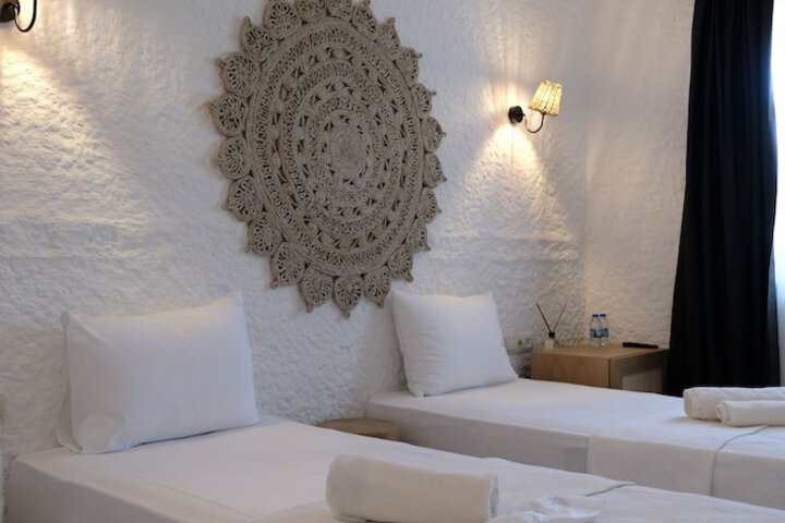 Room 35 of 54