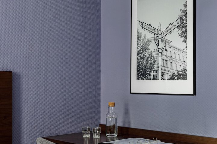 Room 9 of 25