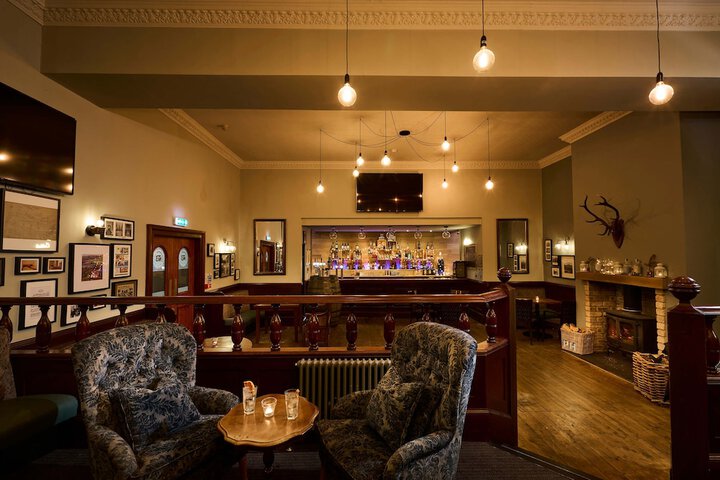 Lounge 60 of 75