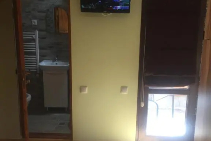 Room 3 of 14
