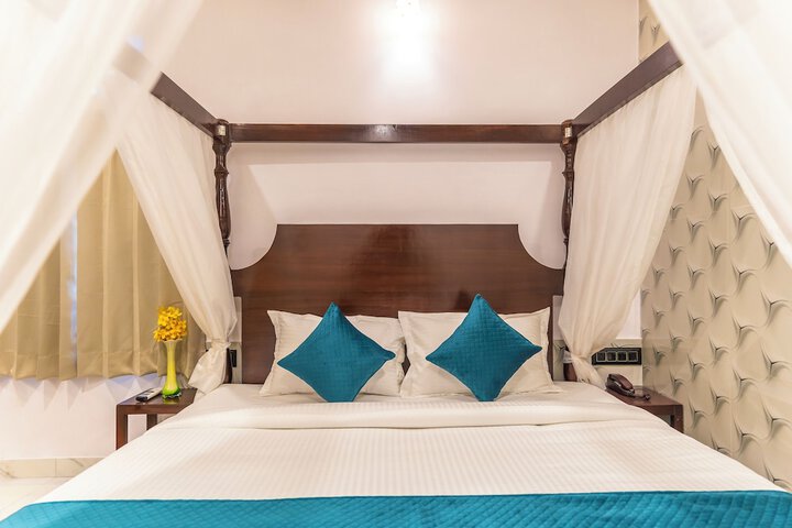 Room 20 of 34
