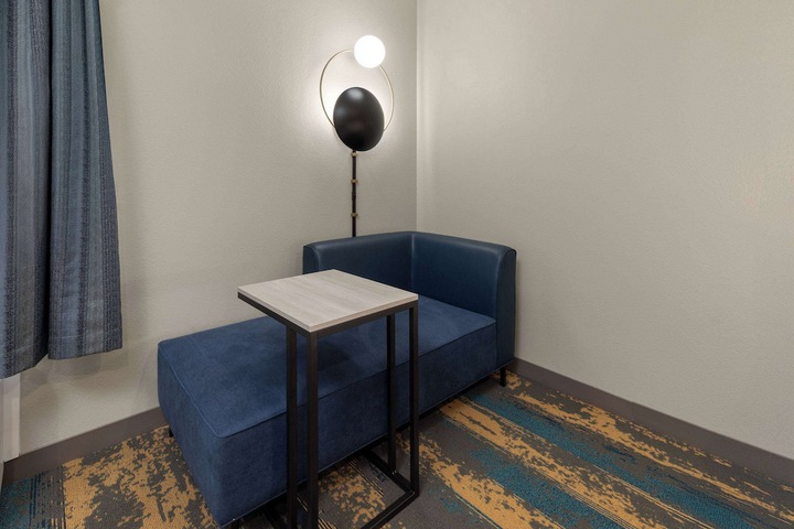 Room 9 of 29