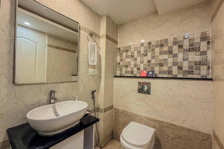 Room 32 of 55