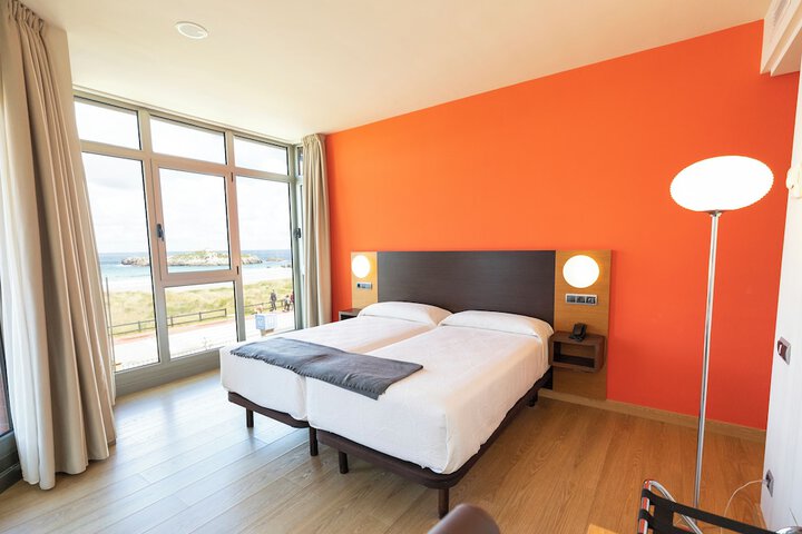 Room 29 of 168