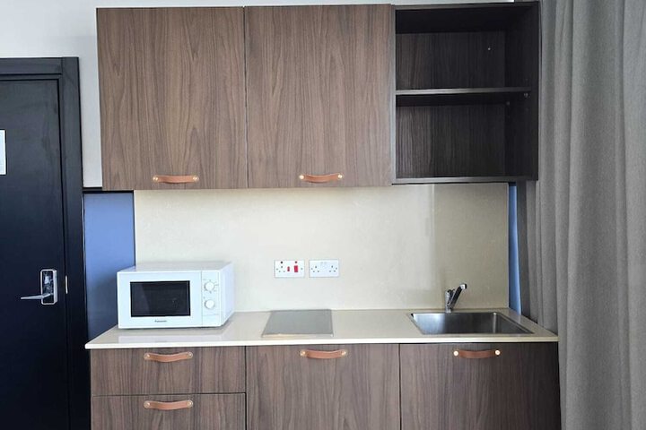 Room 16 of 58