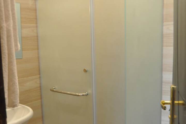Room 29 of 60
