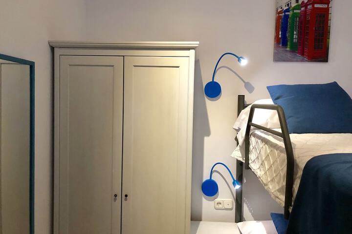 Room 9 of 29