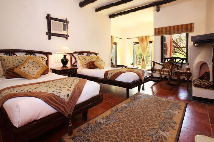 Room 2 of 28