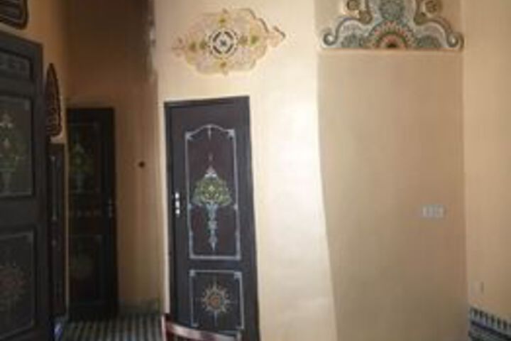 Room 13 of 37